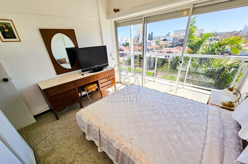 Dormitorio con vista 